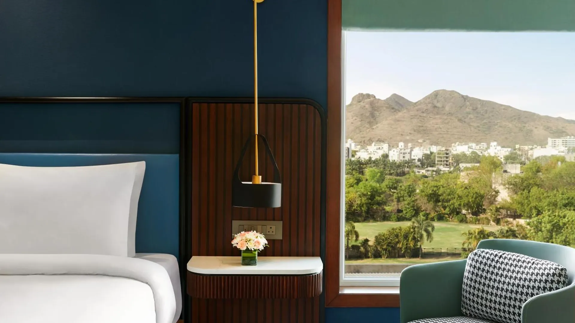Отель Ramada Encore By Wyndham Udaipur Roopnagar